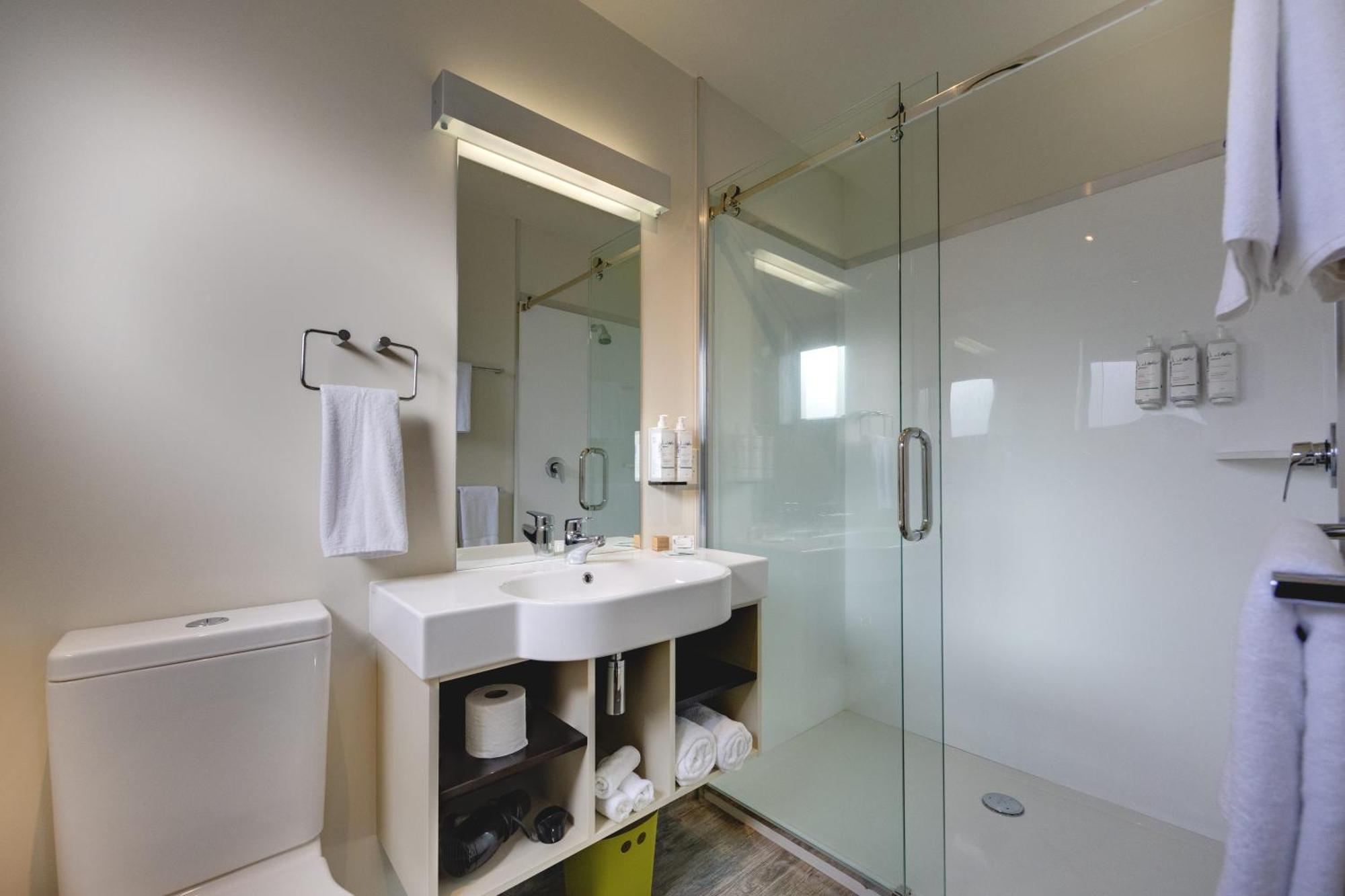 Ava Lodge Лоуър Хът Екстериор снимка