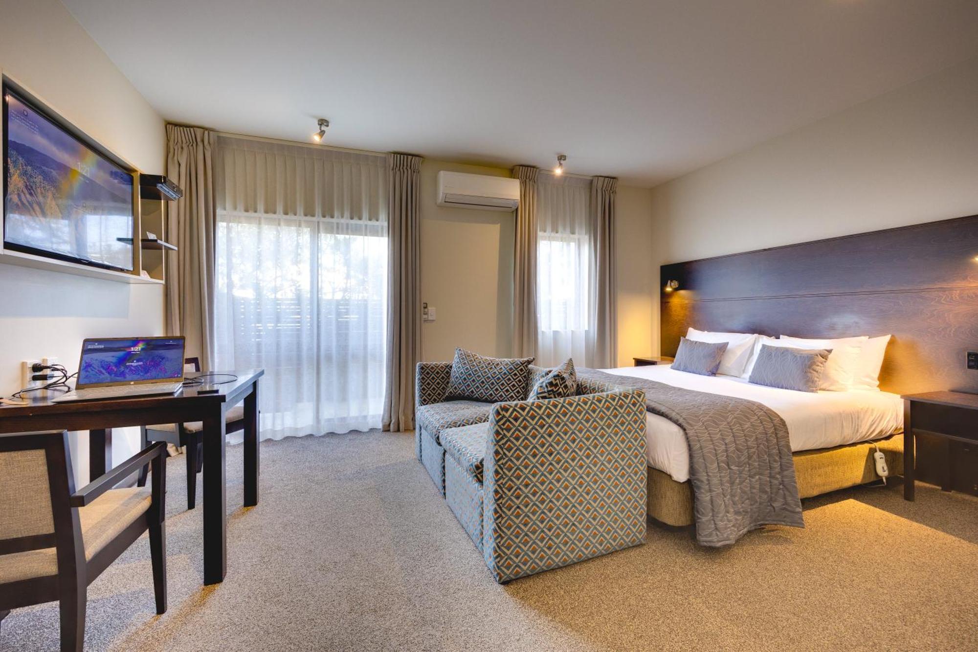 Ava Lodge Лоуър Хът Екстериор снимка