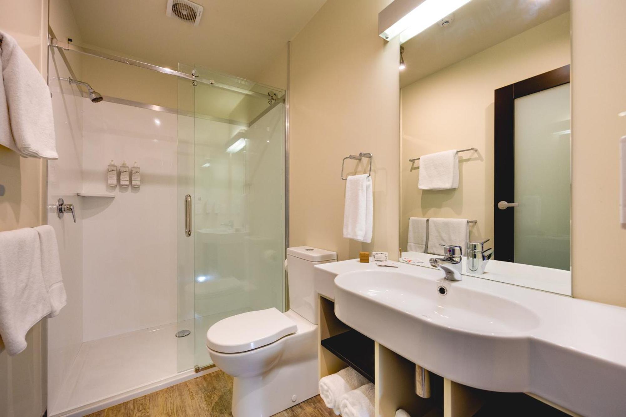Ava Lodge Лоуър Хът Екстериор снимка