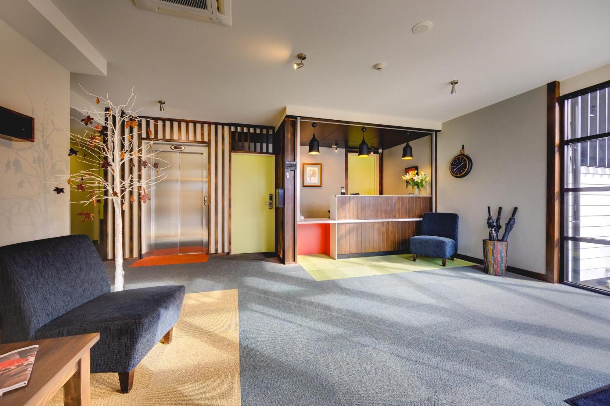 Ava Lodge Лоуър Хът Екстериор снимка